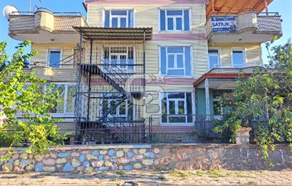 TOKAT MERKEZ KARŞIYAKADA GENİŞ METRAJLI SATILIK VİLLA