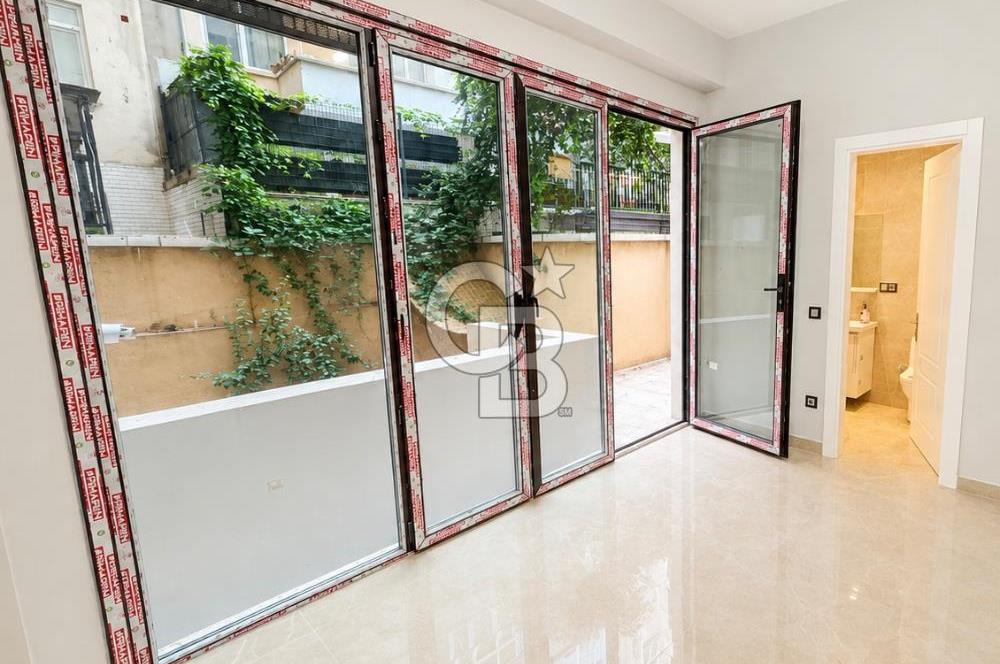 Kazancı'da Yeni Binada İki Katlı Yüksek Tavanlı Kiralık Dükkan