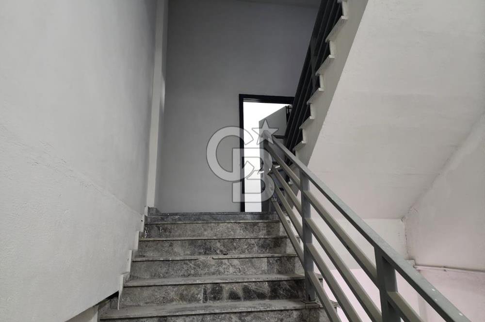 Hadımköy Ömerli San. Satılık 4.300 M2 FABRİKA 3 yükleme rampalı
