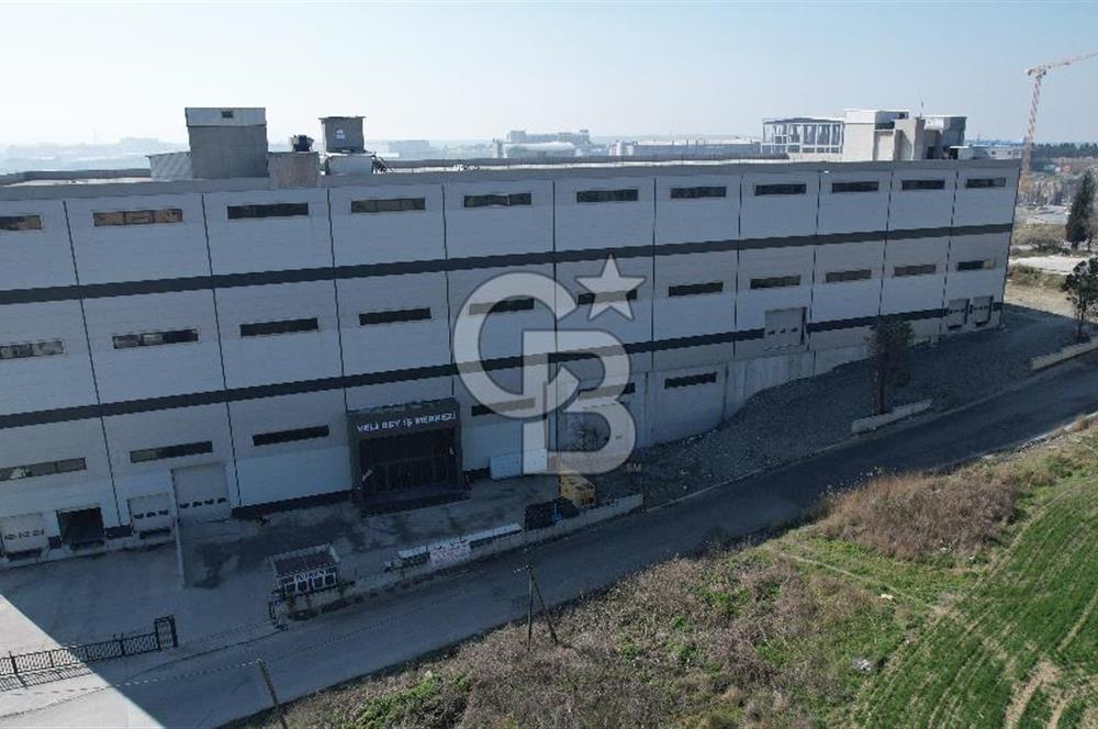 Hadımköy Ömerli Sanayi Satılık 4.300 M2 Depo 3 yükleme rampalı