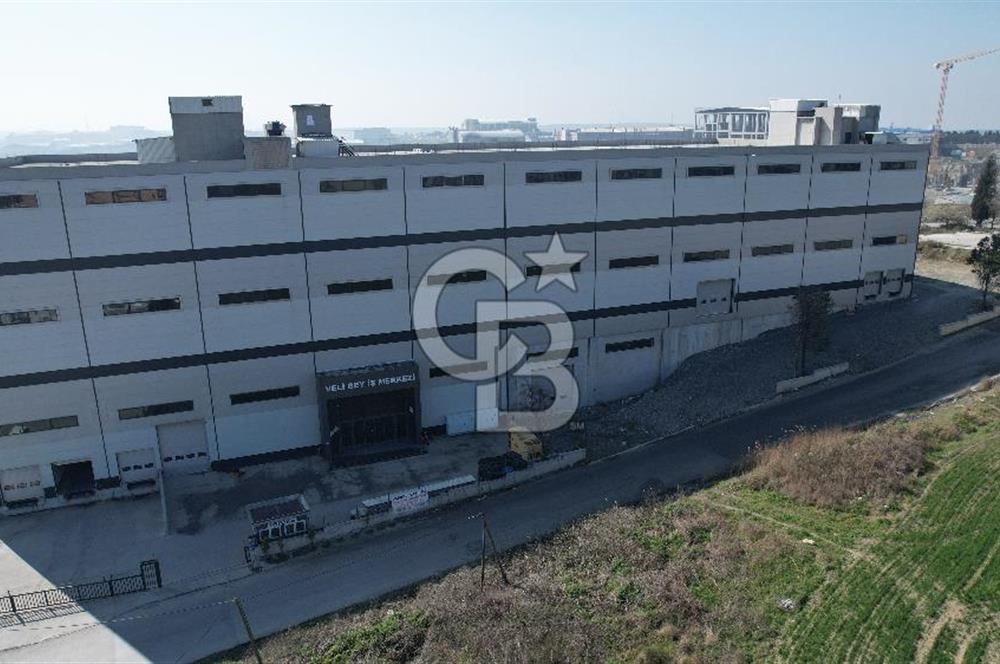 Hadımköy Ömerli Sanayi Satılık 4.300 M2 Depo 3 yükleme rampalı