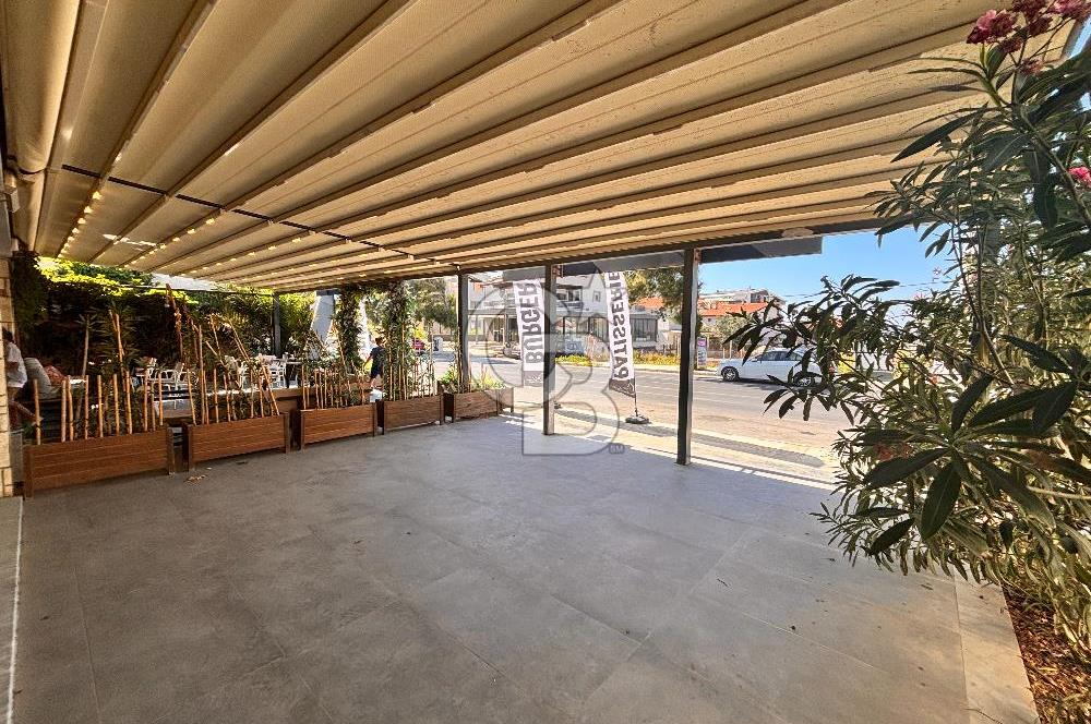 Urla'da Cadde Üstü Kiralık Ofis