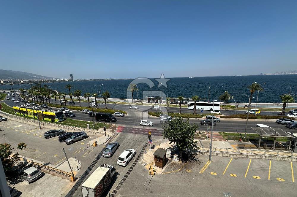 KONAK KÜÇÜKYALIDA KİRALIK YALI DAİRESİ
