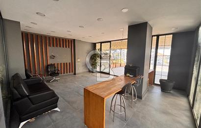 Urla'da Cadde Üstü Kiralık Ofis