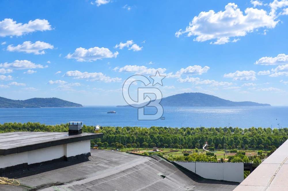 Süreyya Plajı'nda Deniz Manzaralı 4+1 Çatı Dubleksi