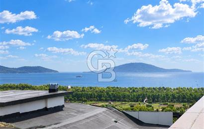 Süreyya Plajı'nda Deniz Manzaralı 4+1 Çatı Dubleksi
