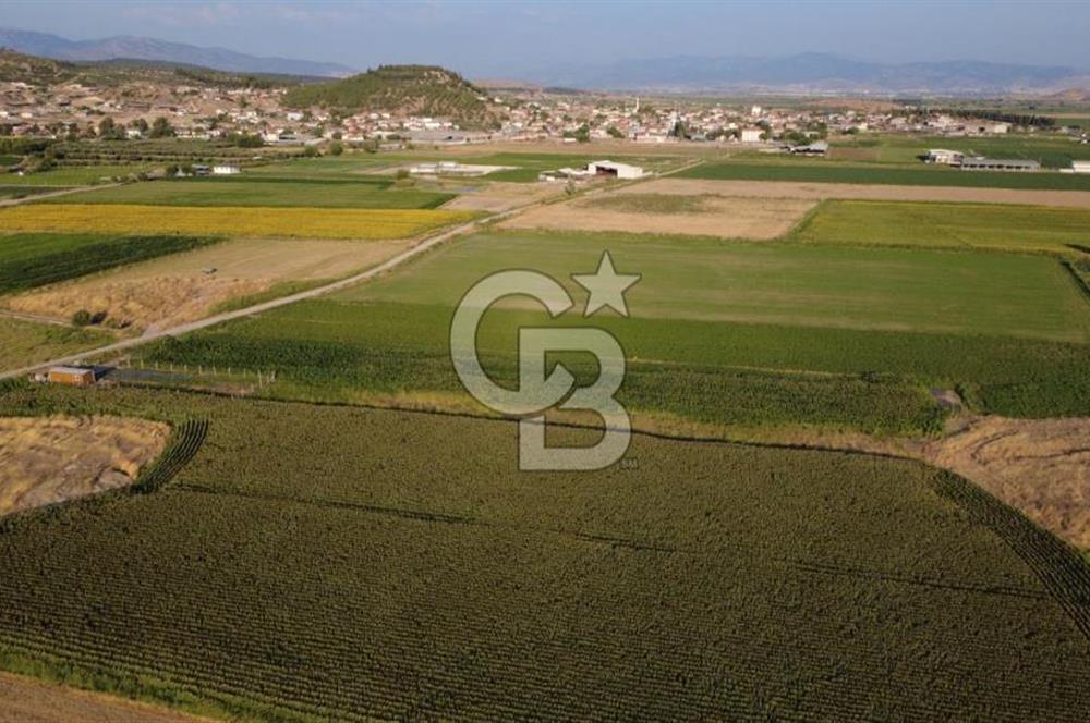 GERENKÖYDE SATILIK 2880m2 YOLA CEPHE TARLA