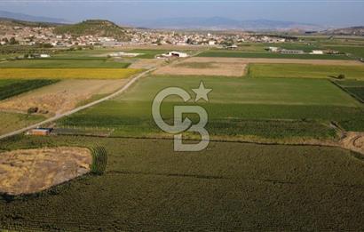 GERENKÖYDE SATILIK 2880m2 YOLA CEPHE TARLA
