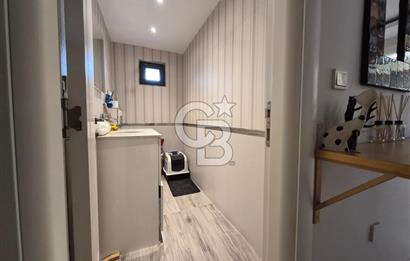 Süreyya Plajı'nda Deniz Manzaralı 4+1 Çatı Dubleksi