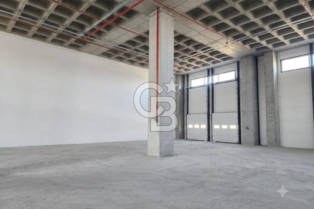 Hadımköy Ömerli Sanayi Satılık 4.300 M2 Depo 3 yükleme rampalı