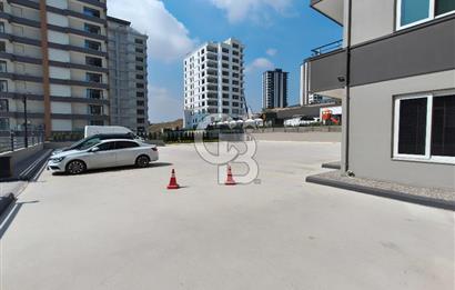 MODERN MİMARİLİ MANZARALI LÜKS SOSYAL DONATILI KİRALIK 5+1