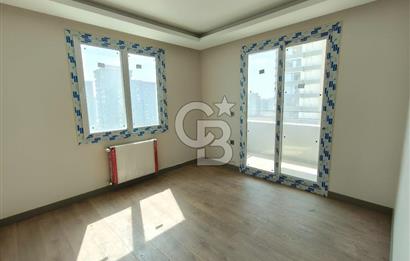 MODERN MİMARİLİ MANZARALI LÜKS SOSYAL DONATILI KİRALIK 5+1