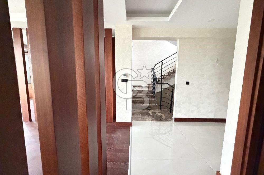 ALACAATLI KORU YAŞAMKENTTE 300M2 7+1 SIFIR KİRALIK VİLLA