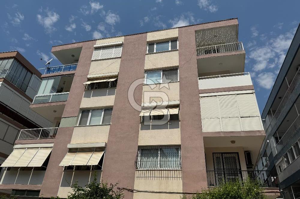 Bostanlı Merkezde Komple Yenilenmiş Giyinme Odalı Ferah 3+1  
