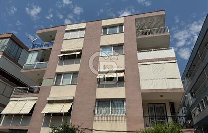 Bostanlı Merkezde Komple Yenilenmiş Giyinme Odalı Ferah 3+1  
