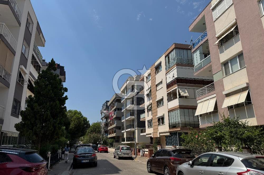 Bostanlı Merkezde Komple Yenilenmiş Giyinme Odalı Ferah 3+1  