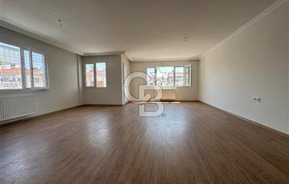 Bostanlı Merkezde Komple Yenilenmiş Giyinme Odalı Ferah 3+1  