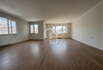 Bostanlı Merkezde Komple Yenilenmiş Giyinme Odalı Ferah 3+1   - 6 - 366382