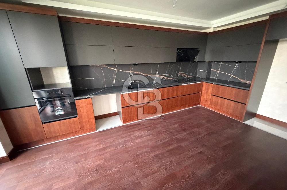 ALACAATLI KORU YAŞAMKENTTE 300M2 7+1 SIFIR KİRALIK VİLLA