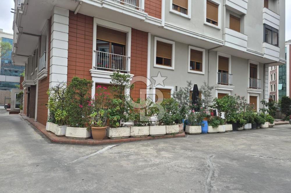 ŞİŞLİ OMAY SİTESİNDE 3+1 DAİRE