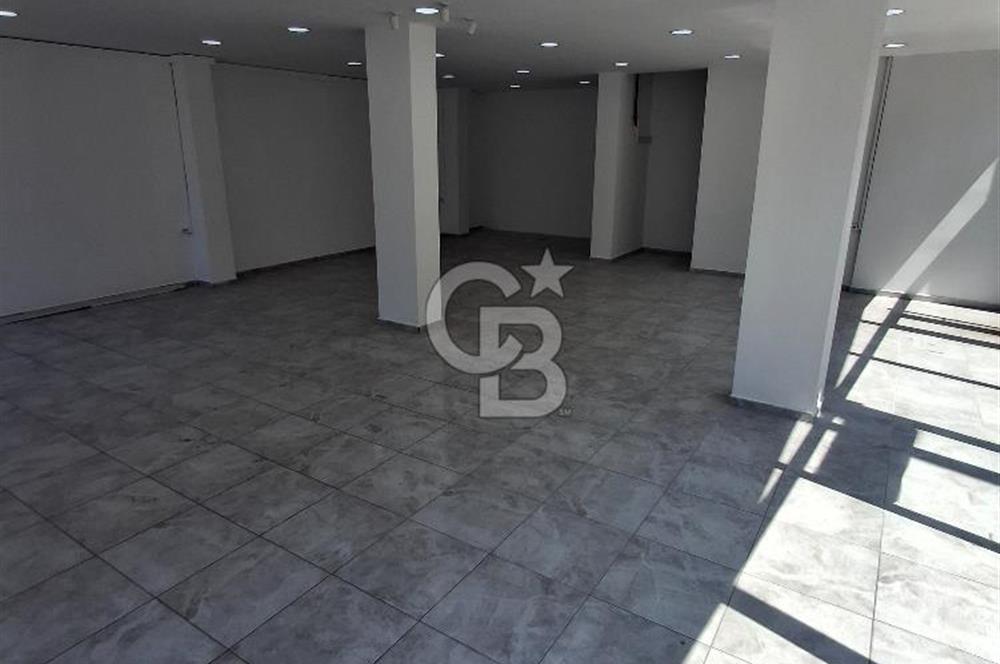 SANCAKTEPE MECLİS MAHALLESİNDE KİRALIK CADDE ÜSTÜ 220 M2 DÜKKAN