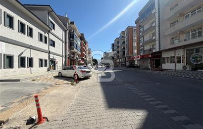 ÇANAKKALE EZiNE ADNAN MENDERES CAD. ÜZERİ SATILIK 2+1 DAİRE