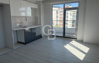 ÇANAKKALE EZiNE ADNAN MENDERES CAD. ÜZERİ SATILIK 2+1 DAİRE