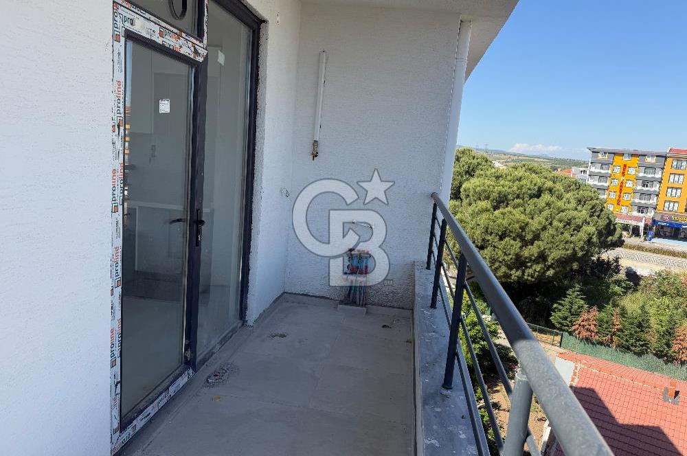 ÇANAKKALE EZiNE ADNAN MENDERES CAD. ÜZERİ SATILIK 2+1 DAİRE