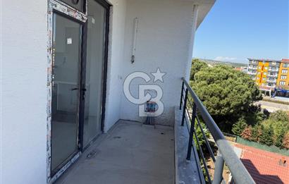 ÇANAKKALE EZiNE ADNAN MENDERES CAD. ÜZERİ SATILIK 2+1 DAİRE