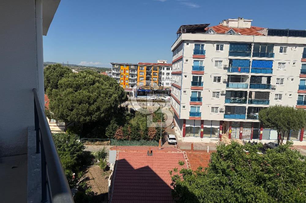 ÇANAKKALE EZiNE ADNAN MENDERES CAD. ÜZERİ SATILIK 2+1 DAİRE