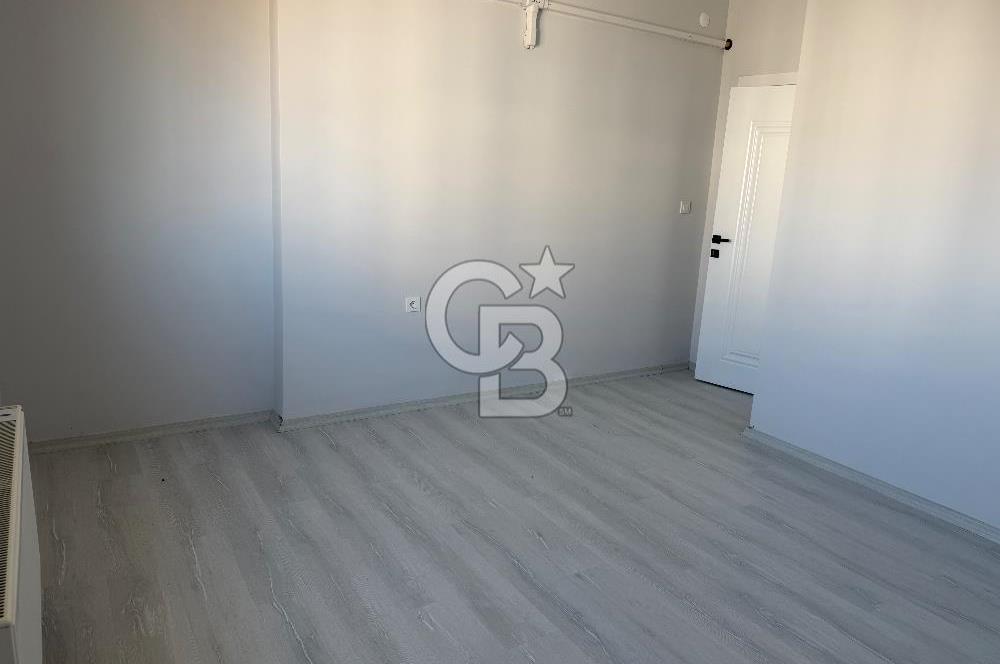 ÇANAKKALE EZiNE ADNAN MENDERES CAD. ÜZERİ SATILIK 2+1 DAİRE