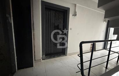 ÇANAKKALE EZiNE ADNAN MENDERES CAD. ÜZERİ SATILIK 2+1 DAİRE