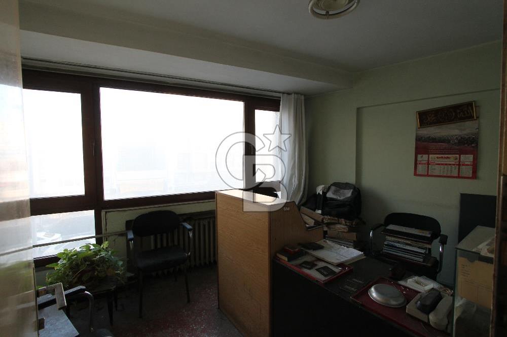 İzmir Konak’ta Satılık Büro Ofis 