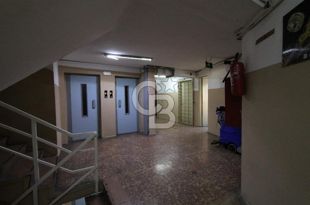 İzmir Konak’ta Satılık Büro Ofis 