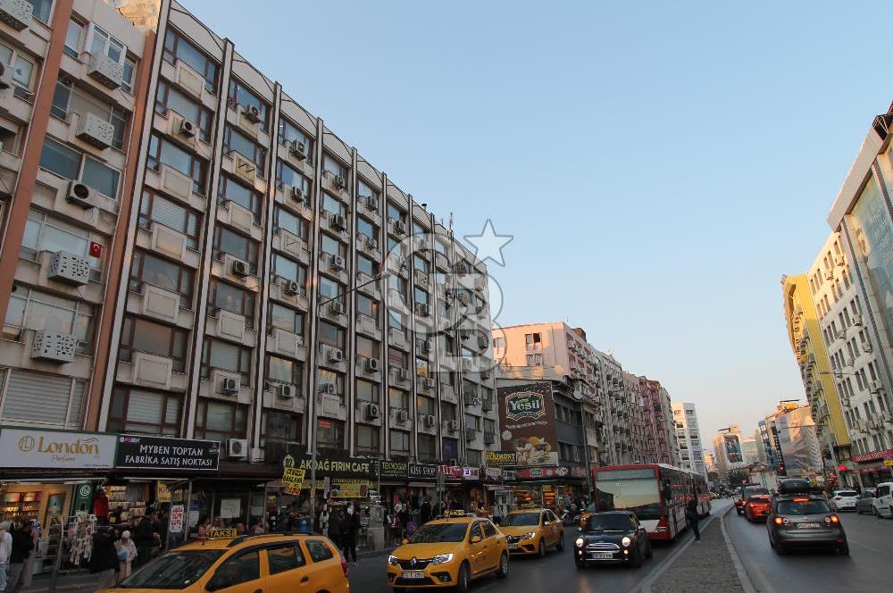 İzmir Konak’ta Satılık Büro Ofis 