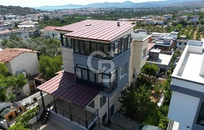 Seferihisar Mersinalanı'nda Deniz ve Doğa Manzaralı, Müstakil Ev