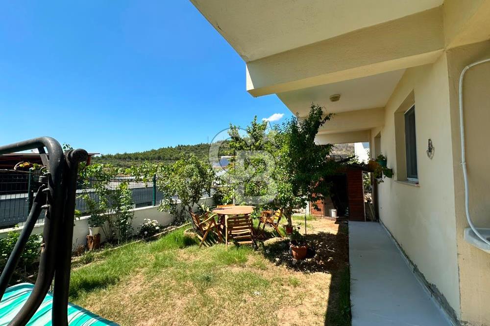 Seferihisar Mersinalanı'nda Deniz ve Doğa Manzaralı, Müstakil Ev