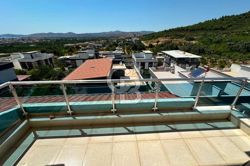 Seferihisar Mersinalanı'nda Deniz ve Doğa Manzaralı, Müstakil Ev
