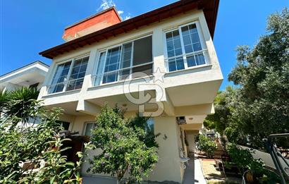 Seferihisar Mersinalanı'nda Deniz ve Doğa Manzaralı, Müstakil Ev