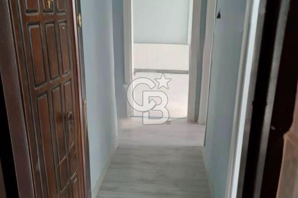 Çiğli  Tadilatlı Satılık 3+1 Daire