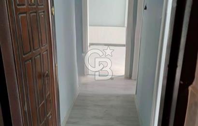 Çiğli  Tadilatlı Satılık 3+1 Daire