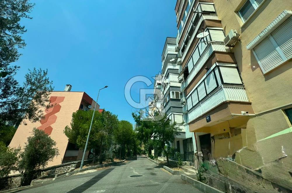 Çiğli  Tadilatlı Satılık 3+1 Daire