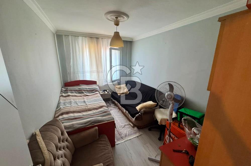 Çiğli  Tadilatlı Satılık 3+1 Daire
