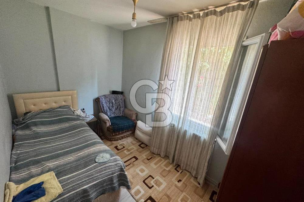 Çiğli  Tadilatlı Satılık 3+1 Daire