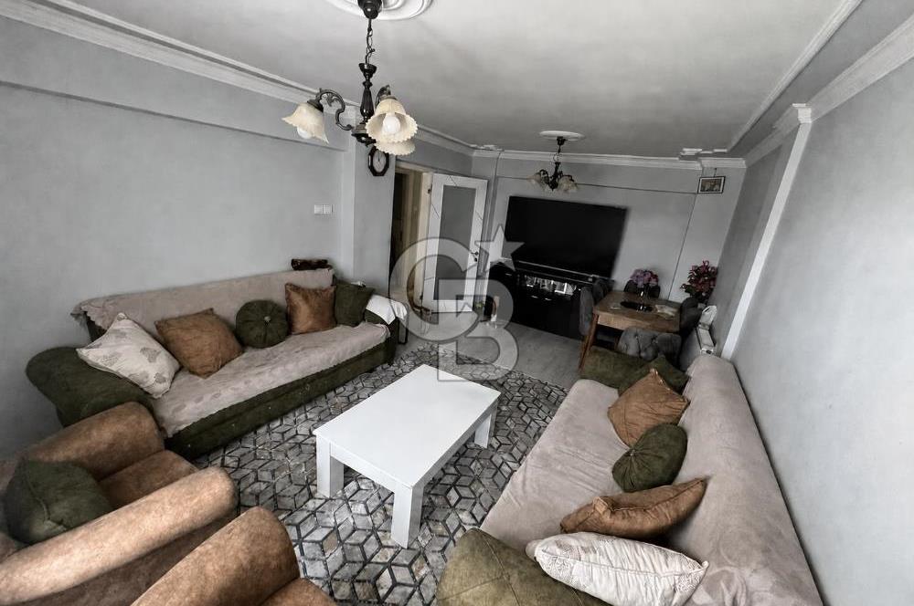 Çiğli  Tadilatlı Satılık 3+1 Daire
