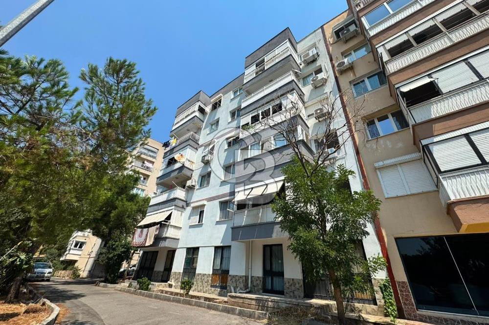 Çiğli  Tadilatlı Satılık 3+1 Daire
