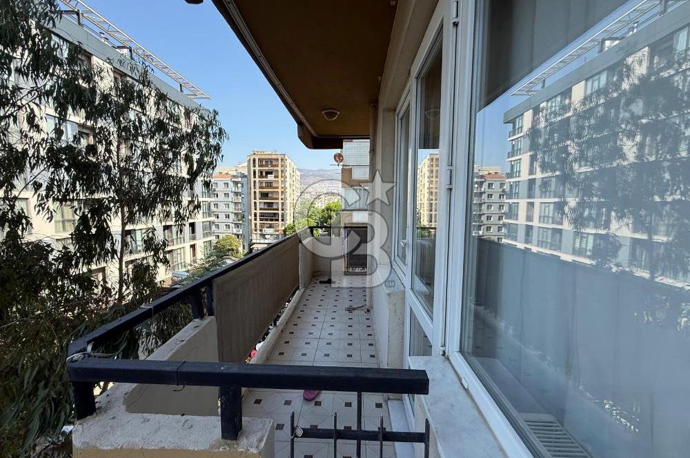 BORNOVA KÜÇÜKPARK YAKINI CADDE ÜZERİNDE SATILIK 3+1 DAİRE