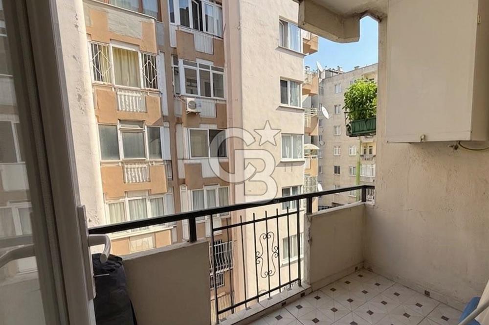 BORNOVA KÜÇÜKPARK YAKINI CADDE ÜZERİNDE SATILIK 3+1 DAİRE
