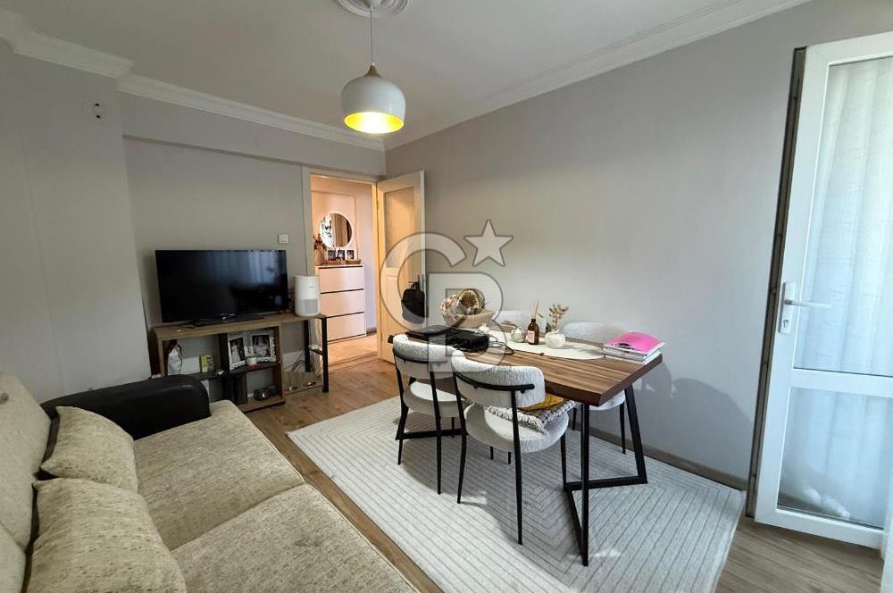 BORNOVA KÜÇÜKPARK YAKINI CADDE ÜZERİNDE SATILIK 3+1 DAİRE