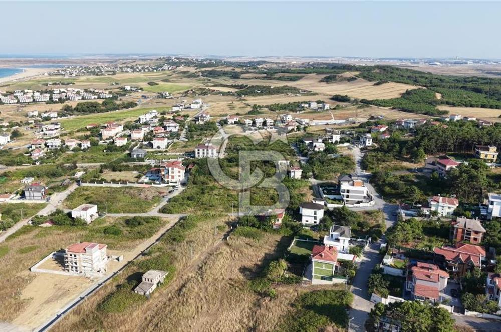 KARABURUN'DA DENİZ MANZARALI SATILIK ARSA